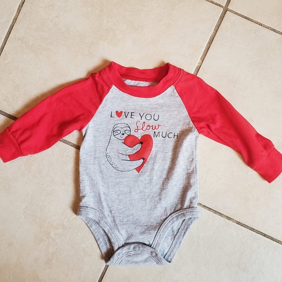 Valentines Day Onesie - Picture 1 of 2